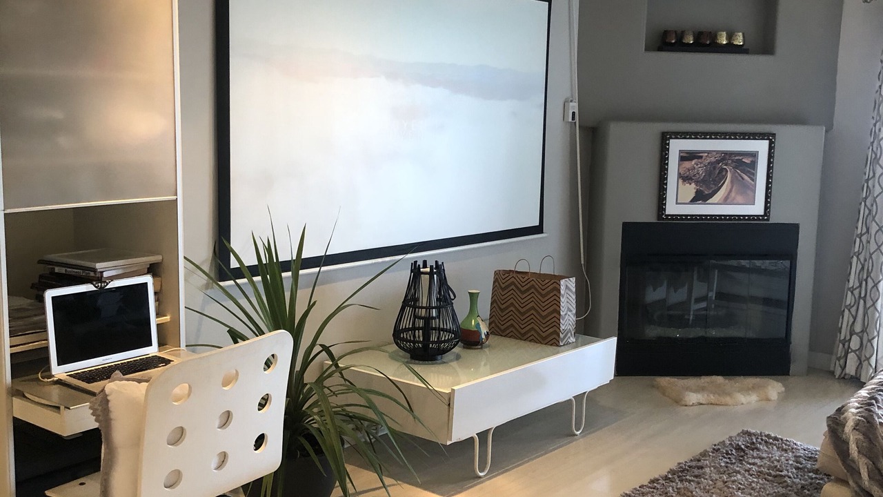 Photo of Livingroom in Central Malibu