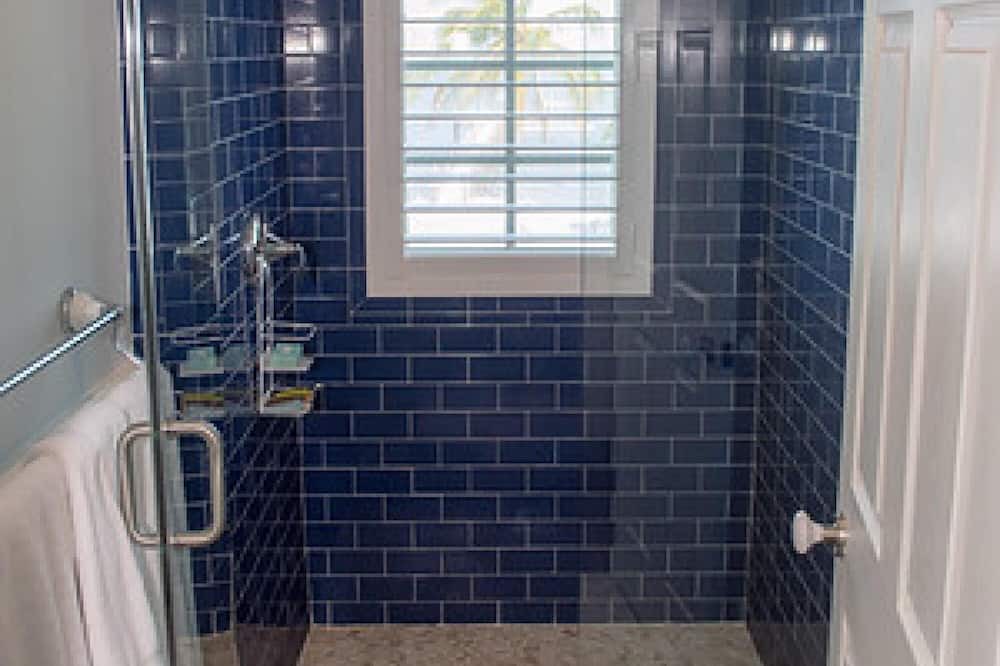 Photo of Bathroom in Islamorada