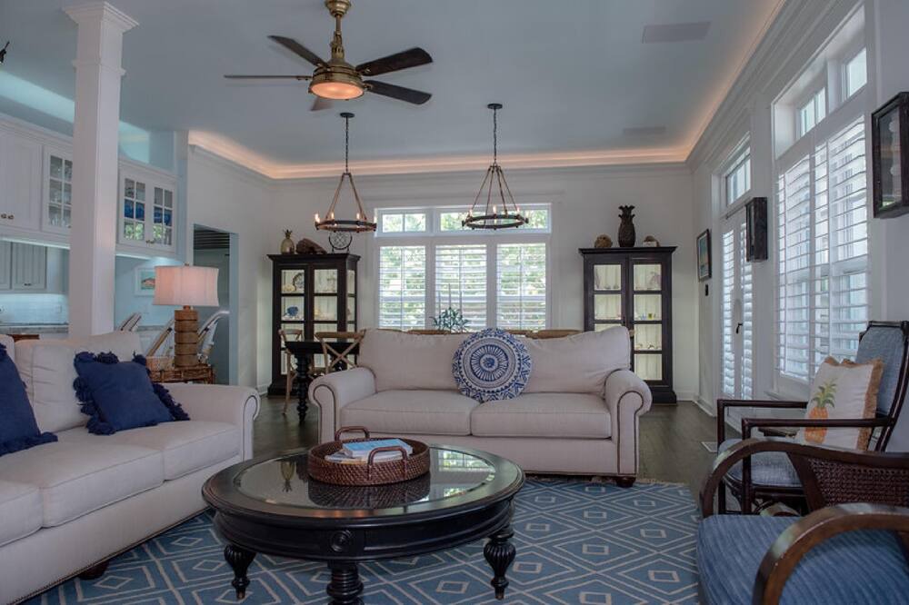 Photo of Livingroom in Islamorada
