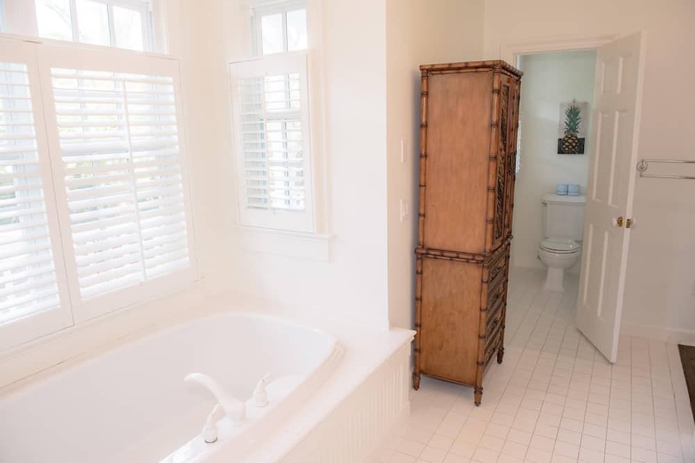 Photo of Bathroom in Islamorada