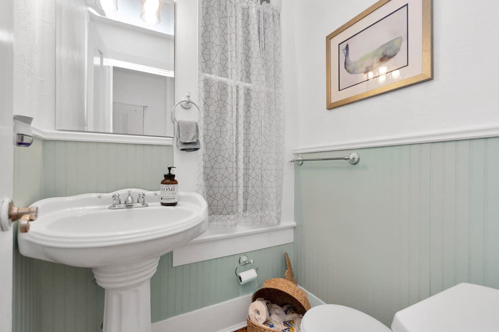 Photo of Bathroom in San Jacinto