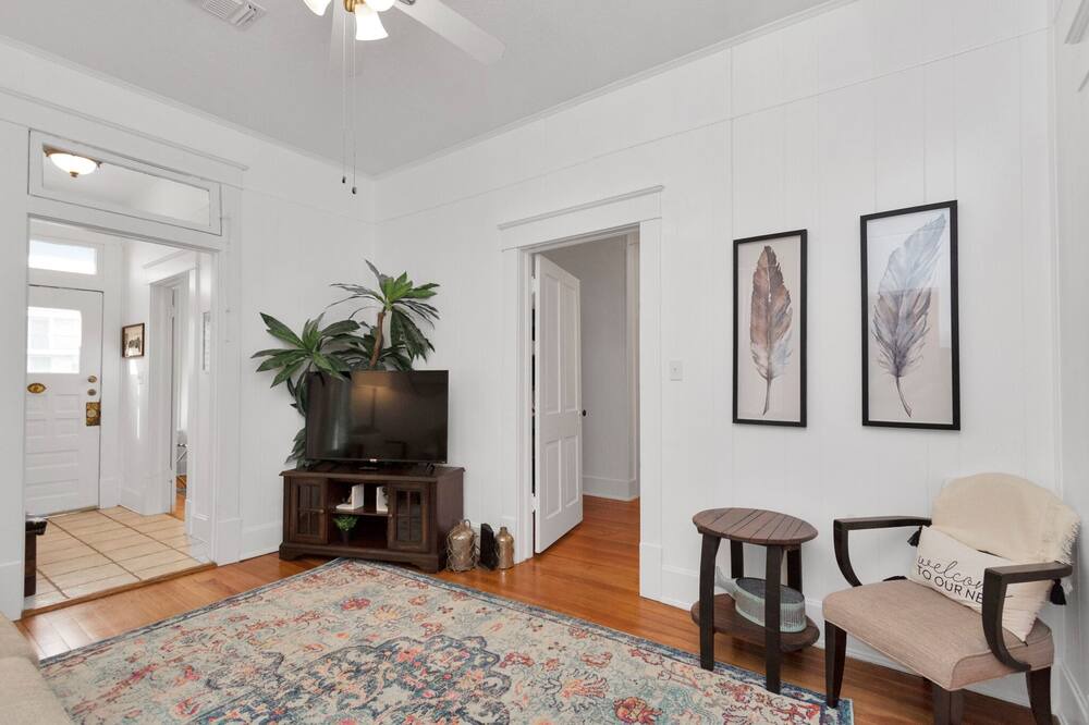 Photo of Bedroom in San Jacinto