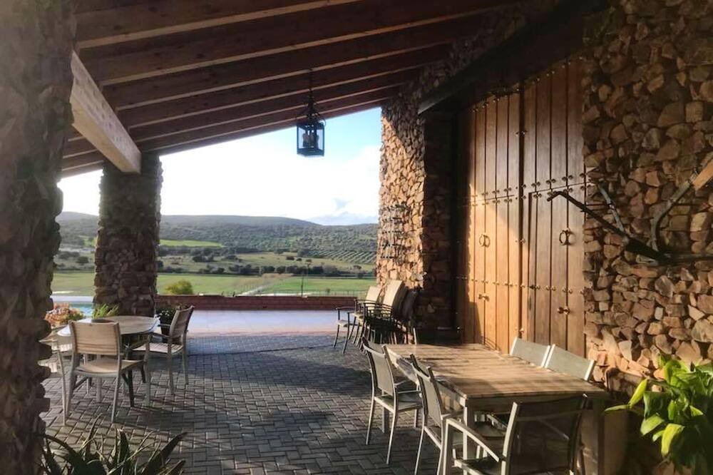 Photo of Livingroom in Fernan Caballero