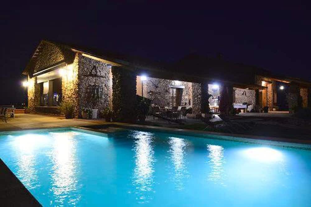 Photo of Outdoor in Fernan Caballero