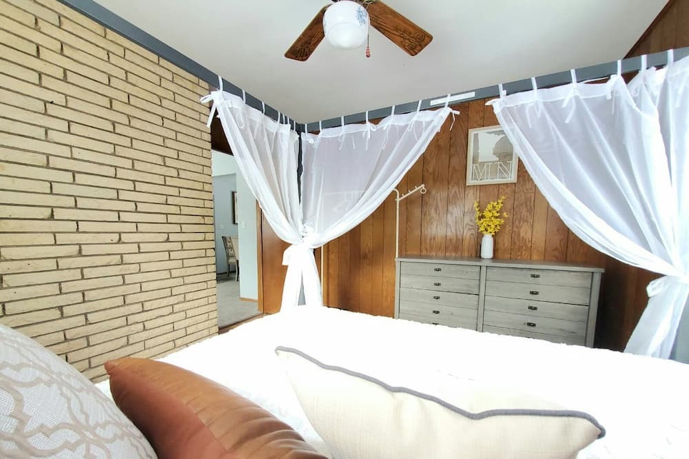 Photo of Bedroom in St. Paul