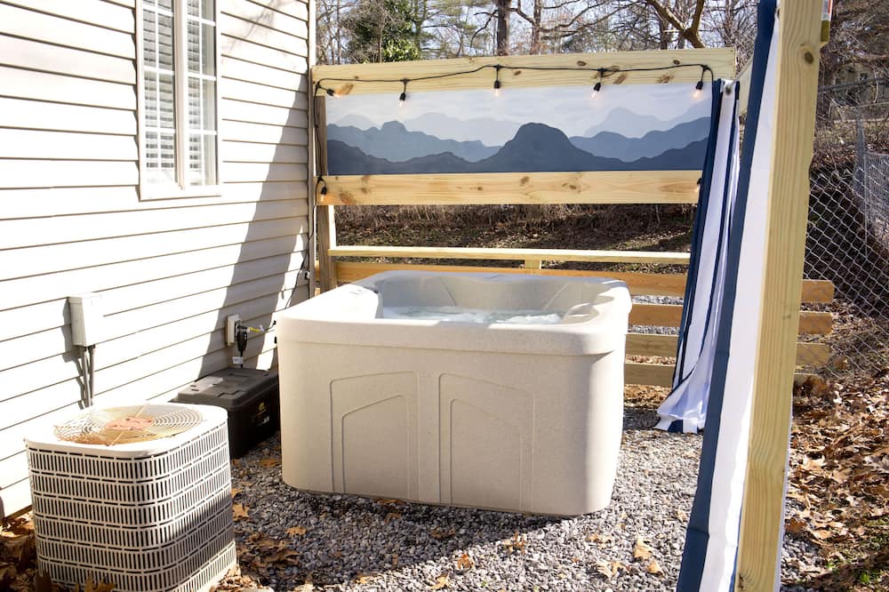 Photo of Bathroom in Oakley