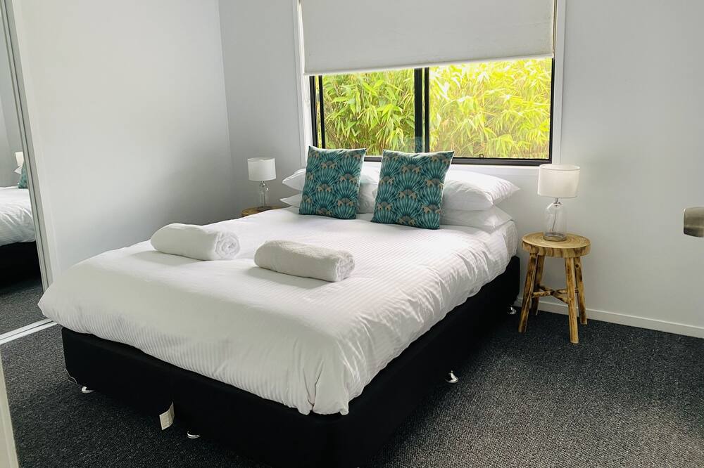 Photo of Bedroom in Main Arm