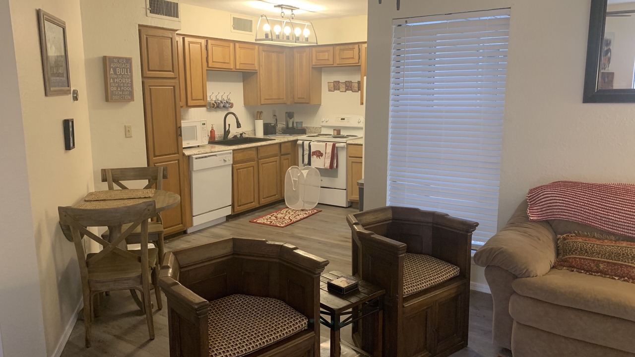 Photo of Livingroom in Oklahoma City