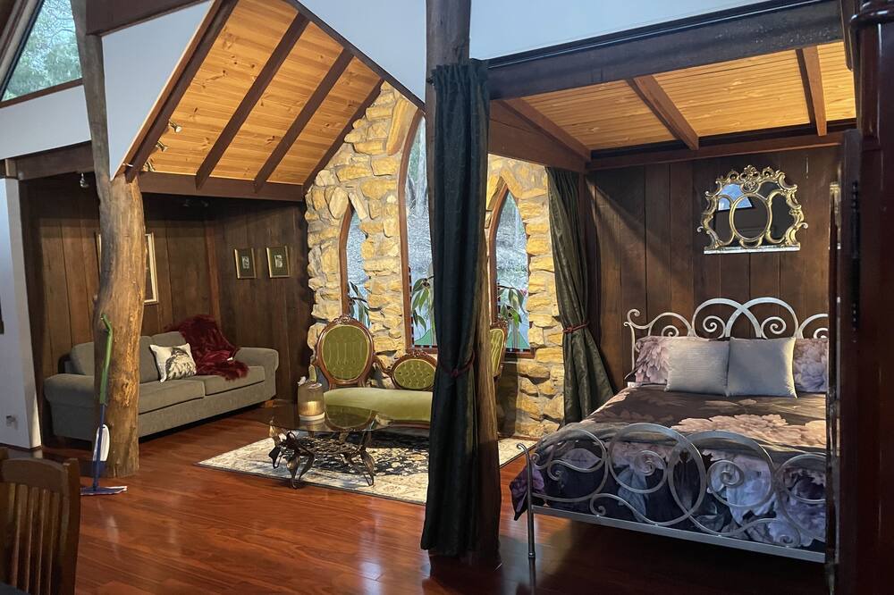 Photo of Bedroom in Kurrajong Hills