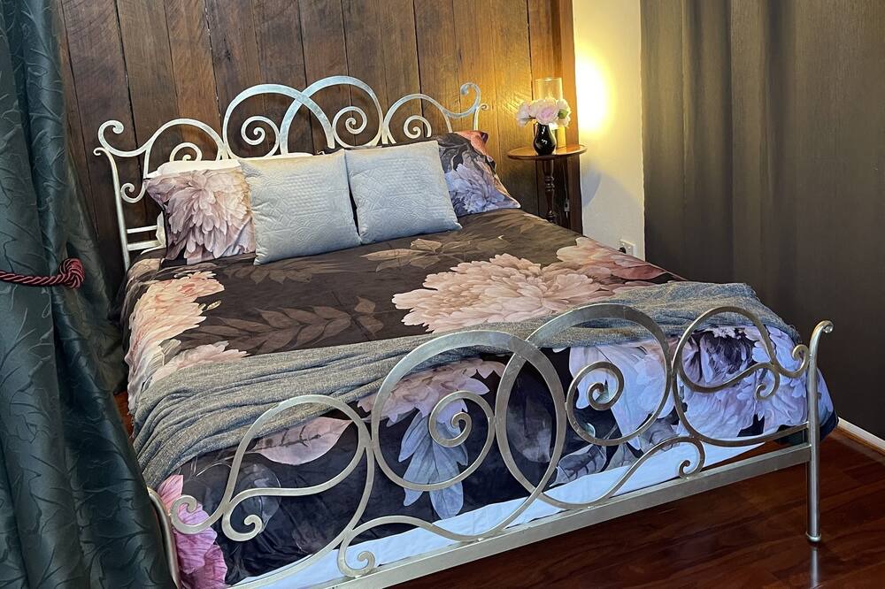 Photo of Bedroom in Kurrajong Hills