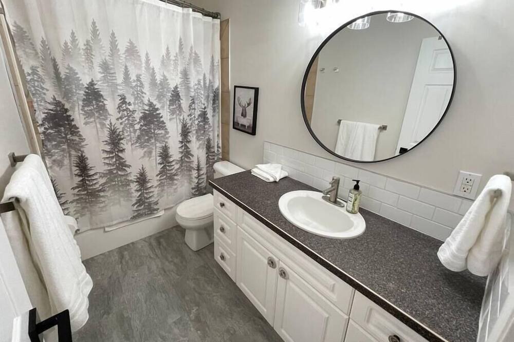 Photo of Bathroom in Coleman