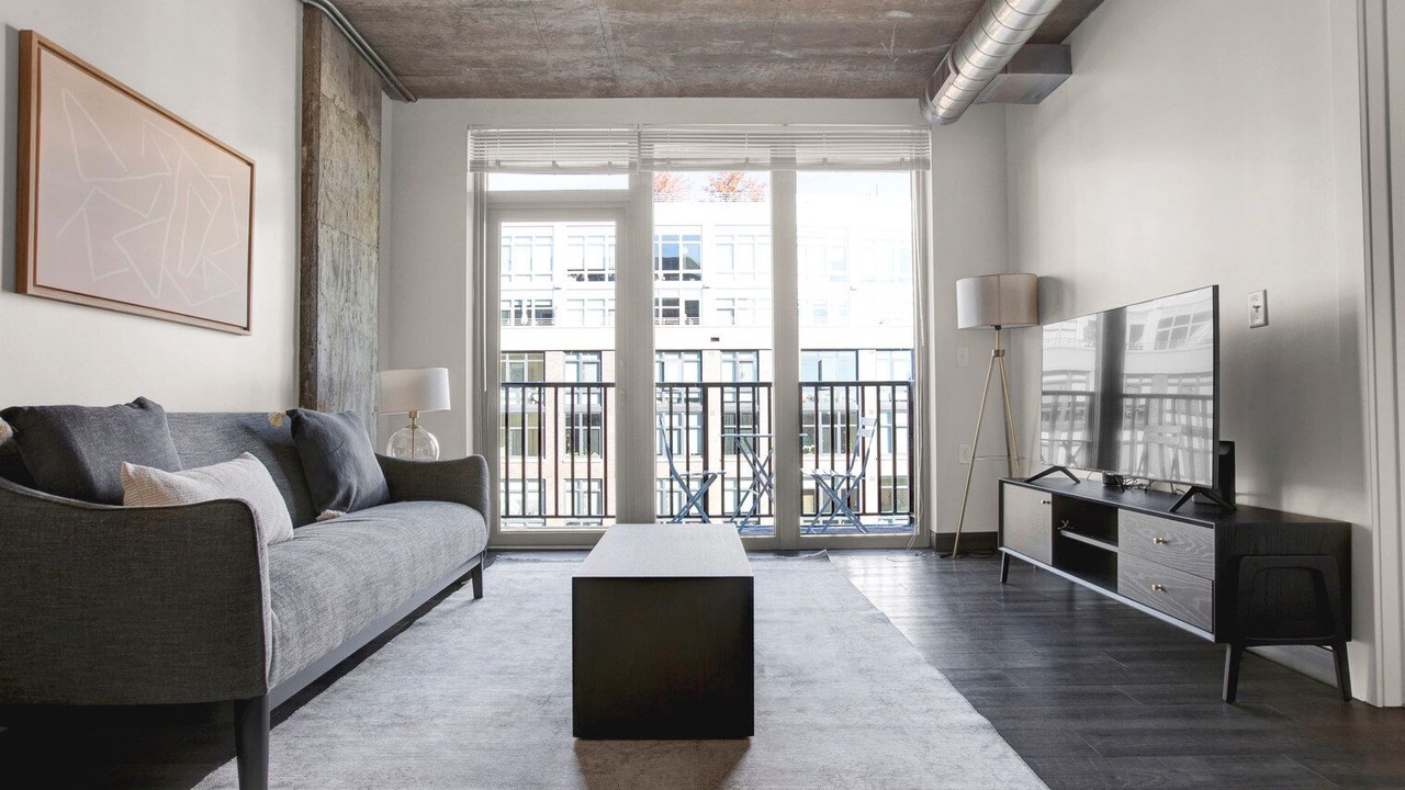 Photo of Livingroom in H Street Corridor