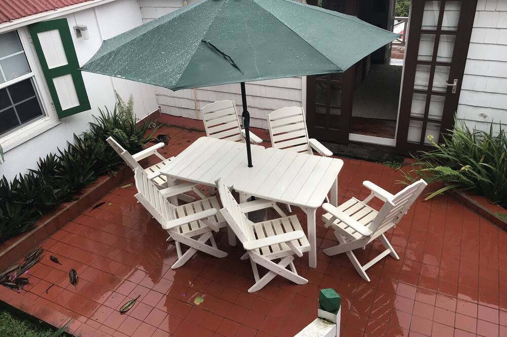 Photo of Outdoor in Windward Side