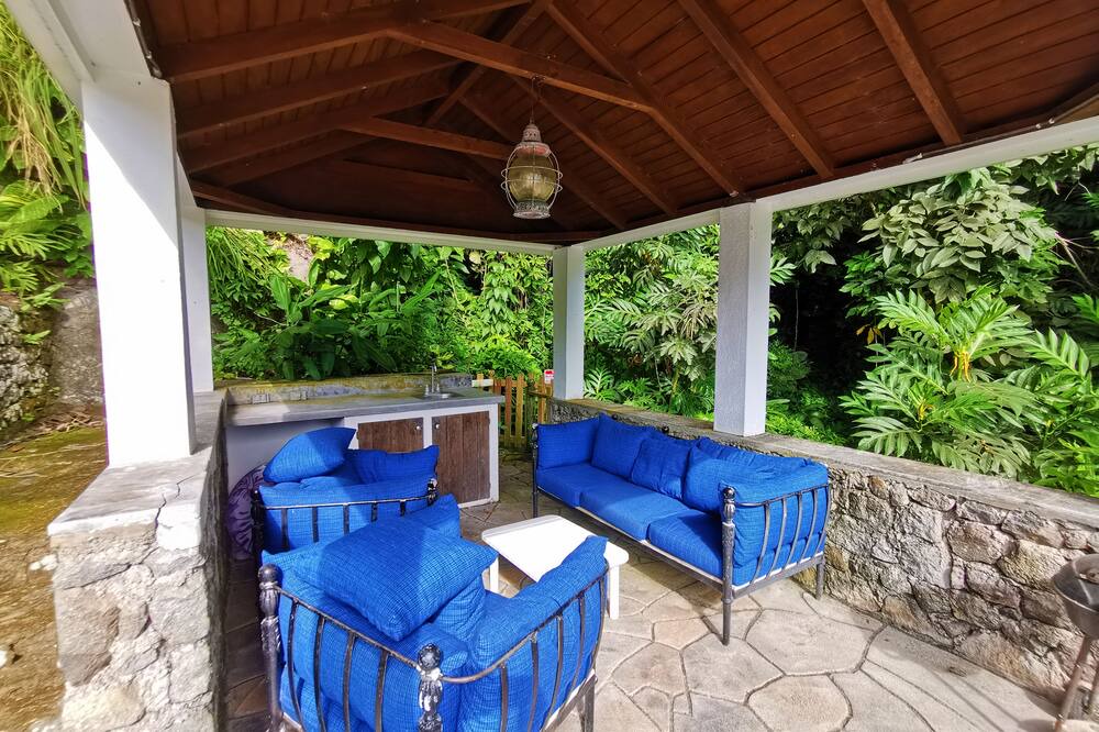 Photo of Outdoor in Windward Side