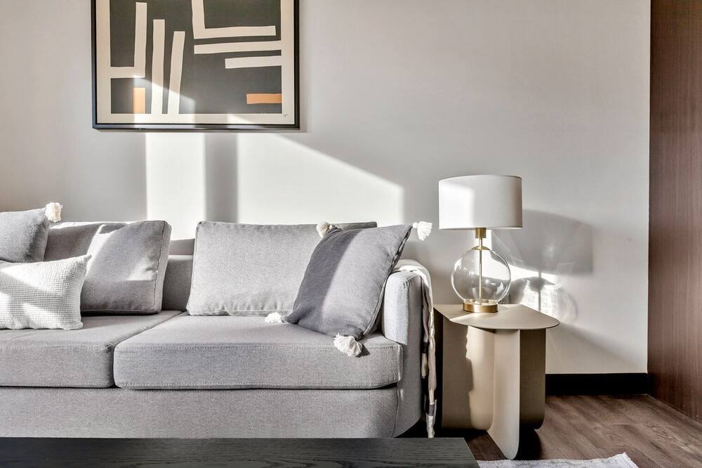 Photo of Livingroom in H Street Corridor