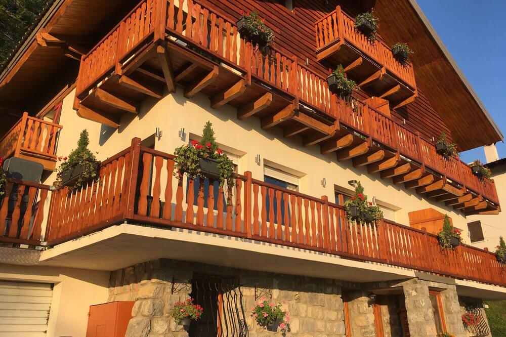 Photo of Outdoor in Guillaumes