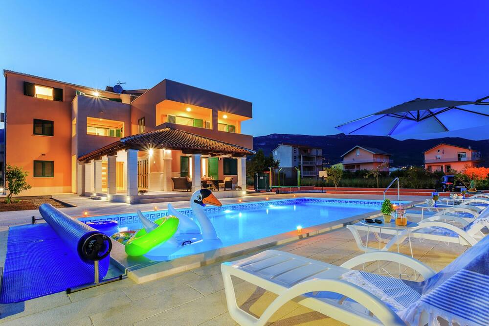 Photo of Outdoor in Rudine