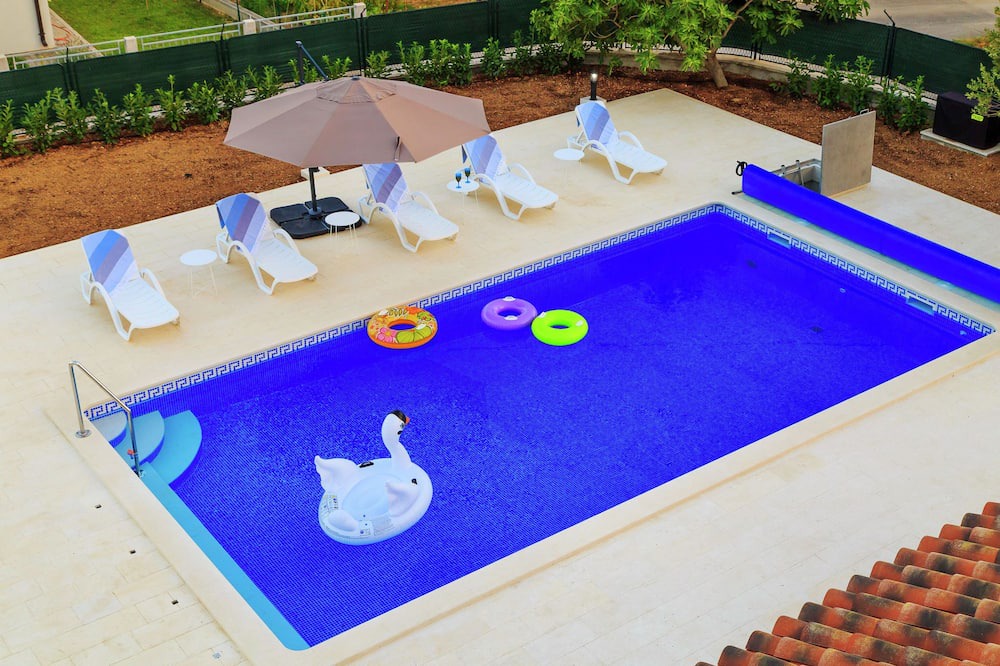 Photo of Outdoor in Rudine