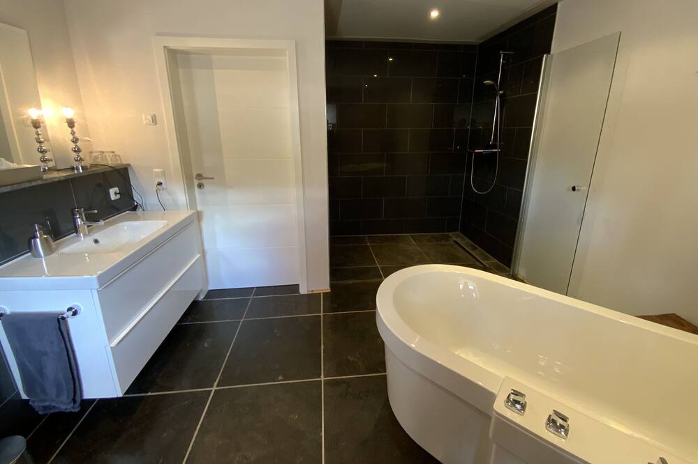 Photo of Bathroom in Monschau