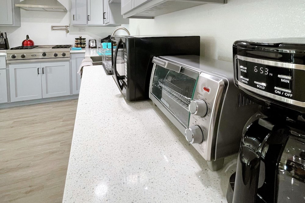 Photo of Kitchen in Southwest Anaheim