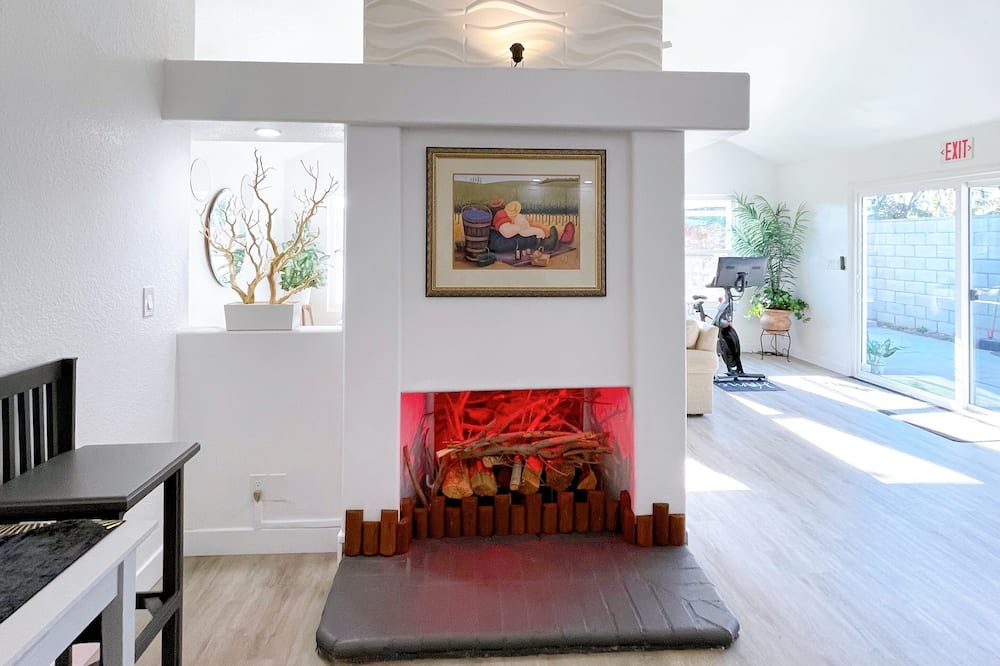 Photo of Livingroom in Southwest Anaheim