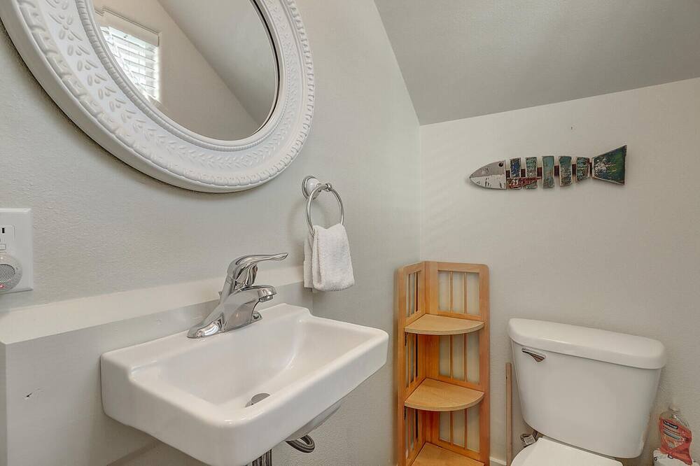 Photo of Bathroom in Port Aransas