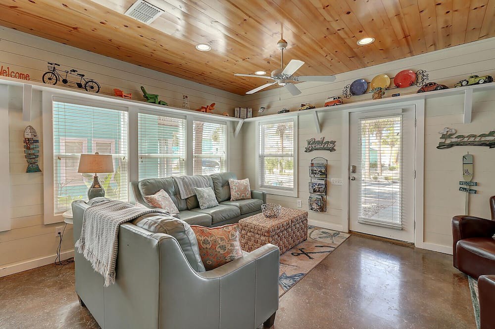 Photo of Bedroom in Port Aransas