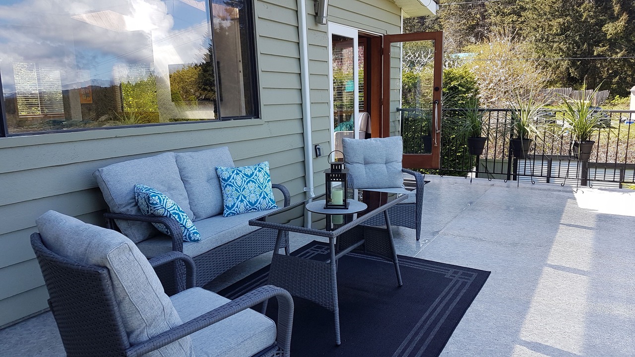 Photo of Patio Balcony in Heriot Bay