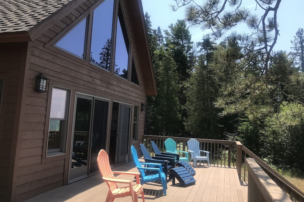 Photo of Patio Balcony in Beaver Island