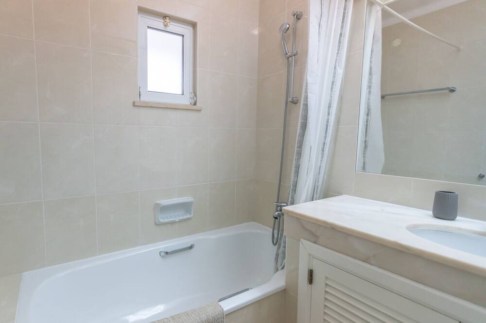 Photo of Bathroom in Alpouvar