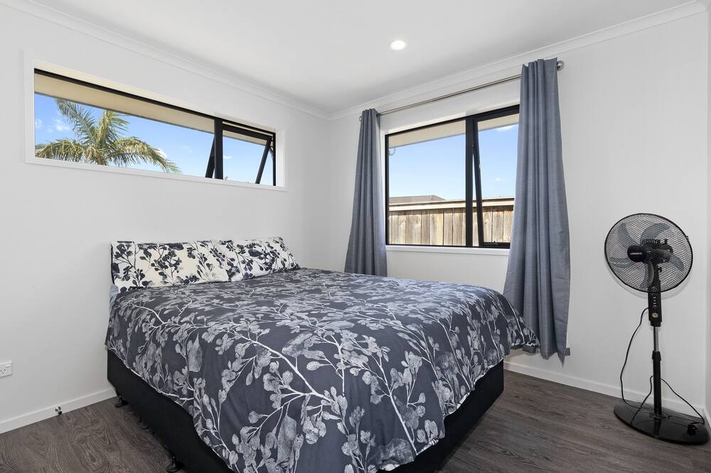 Photo of Bedroom in One Tree Point
