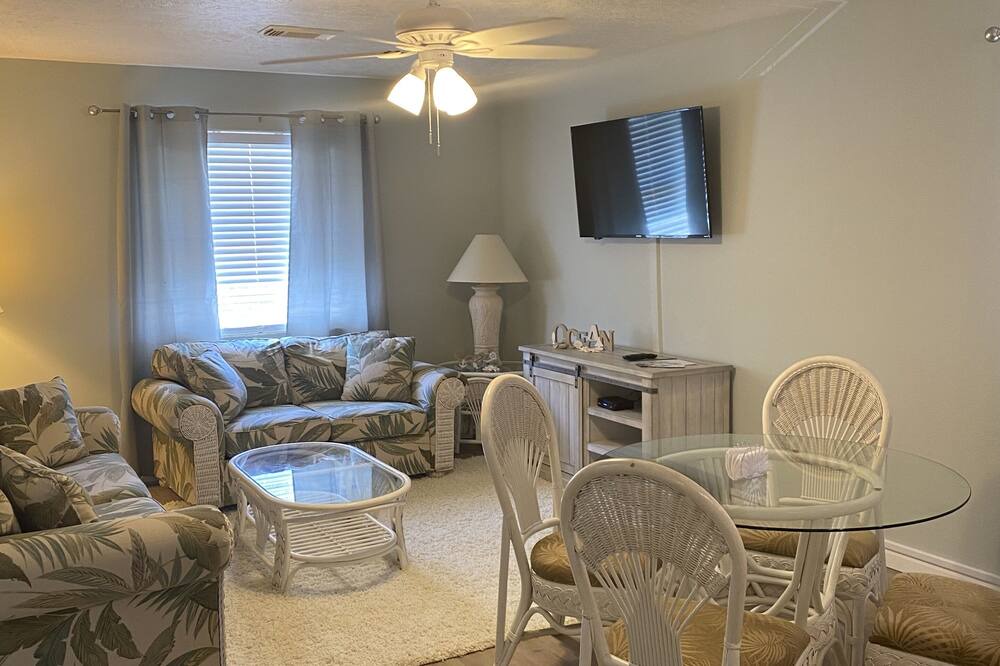 Photo of Livingroom in East End