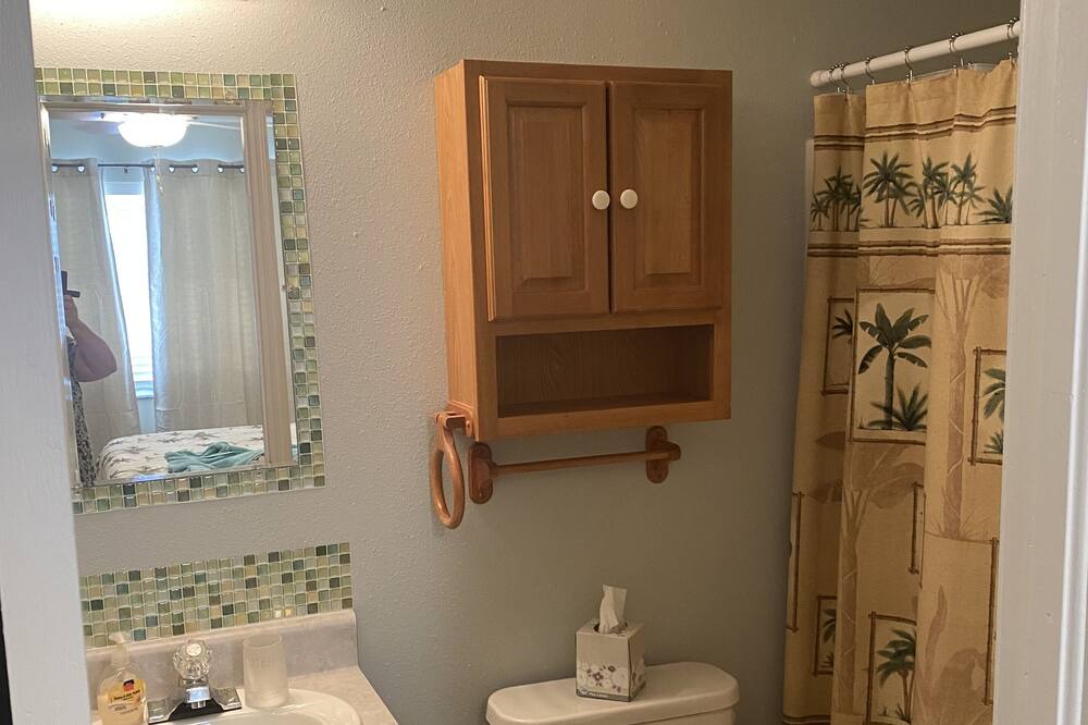 Photo of Bathroom in East End