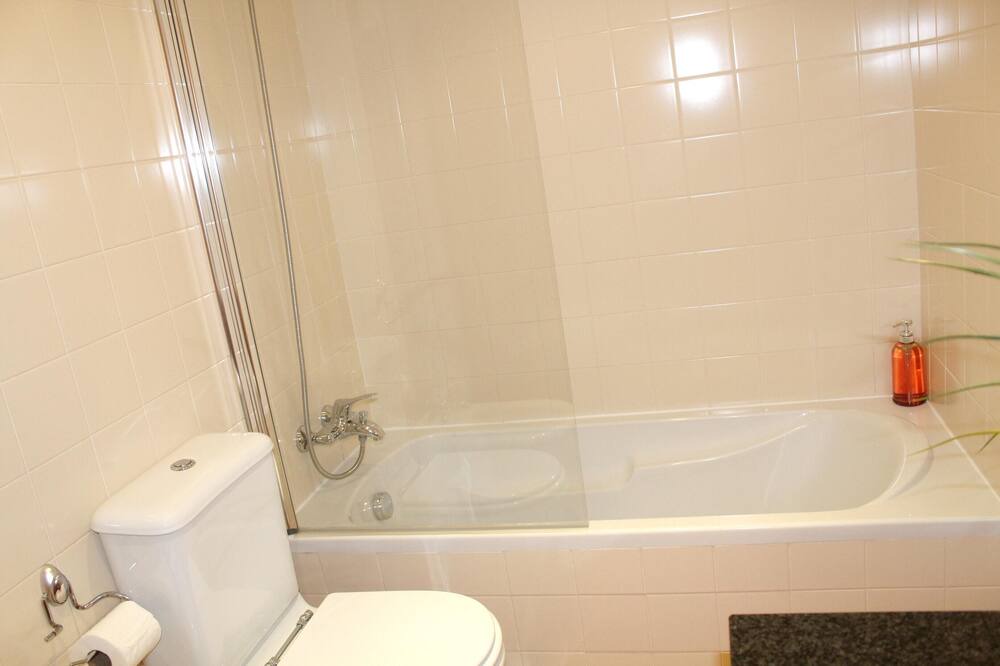 Photo of Bathroom in Telheiro