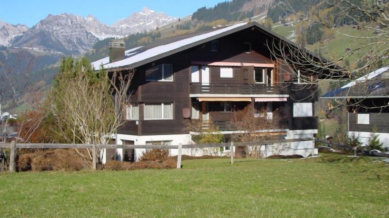 Photo of Buildings in Lenk