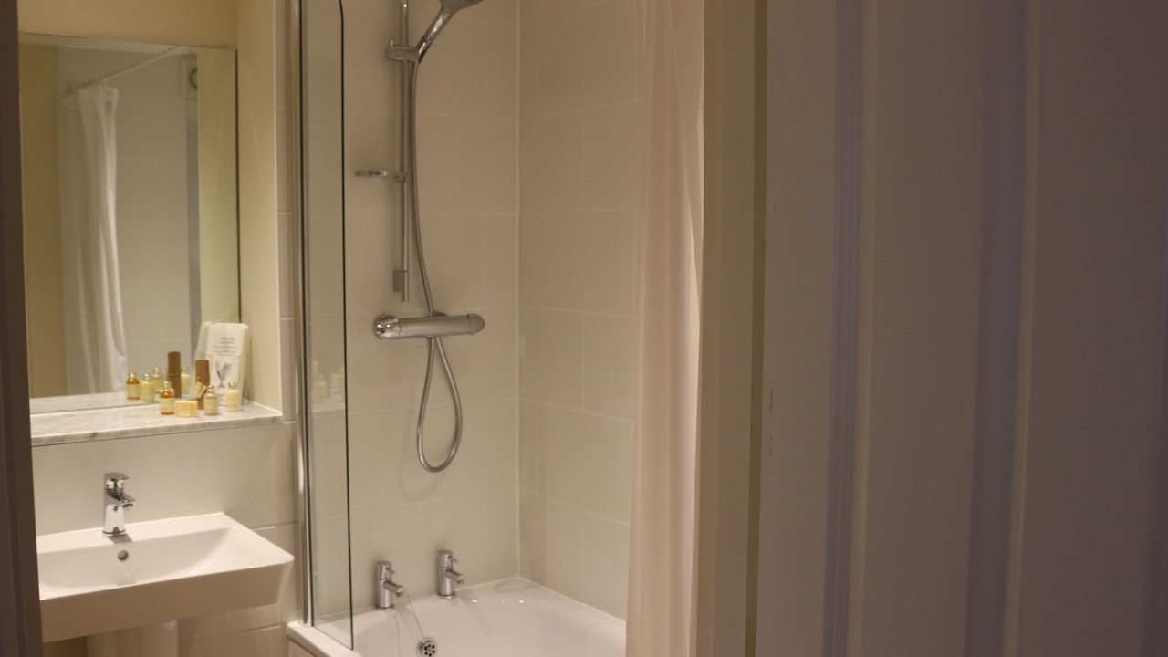 Photo of Bathroom in Colesbourne