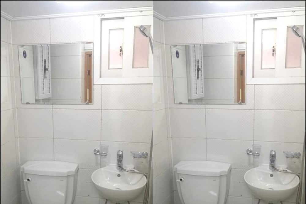 Photo of Bathroom in Gwanak-gu