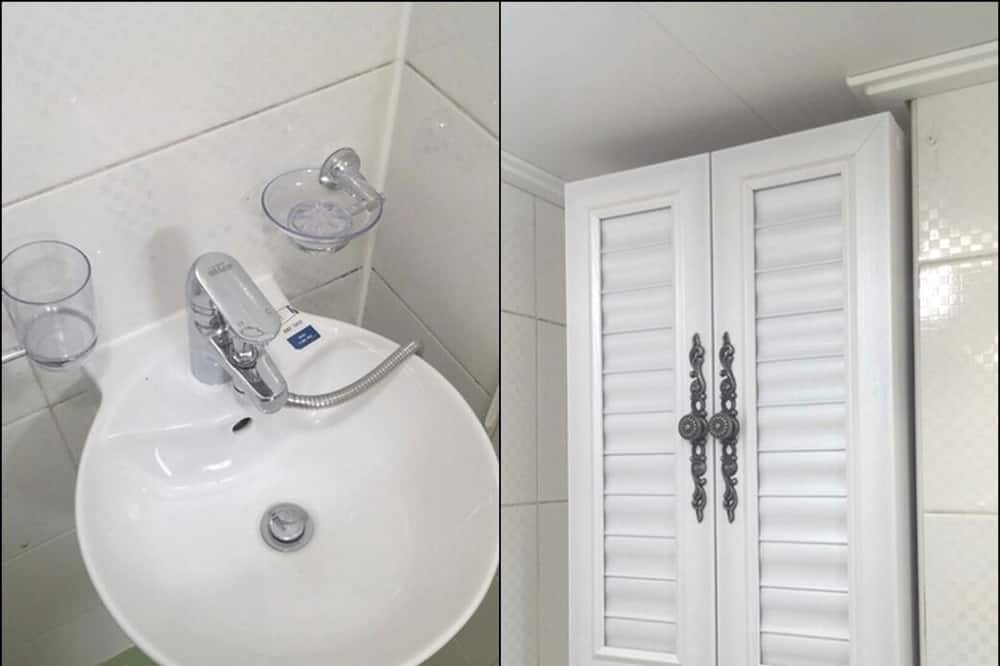 Photo of Bathroom in Gwanak-gu