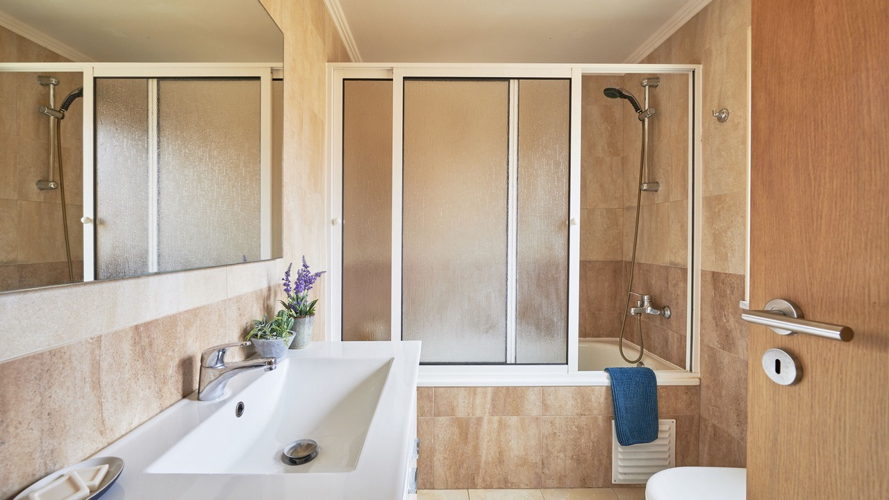 Photo of Bathroom in Lisbon Old Town
