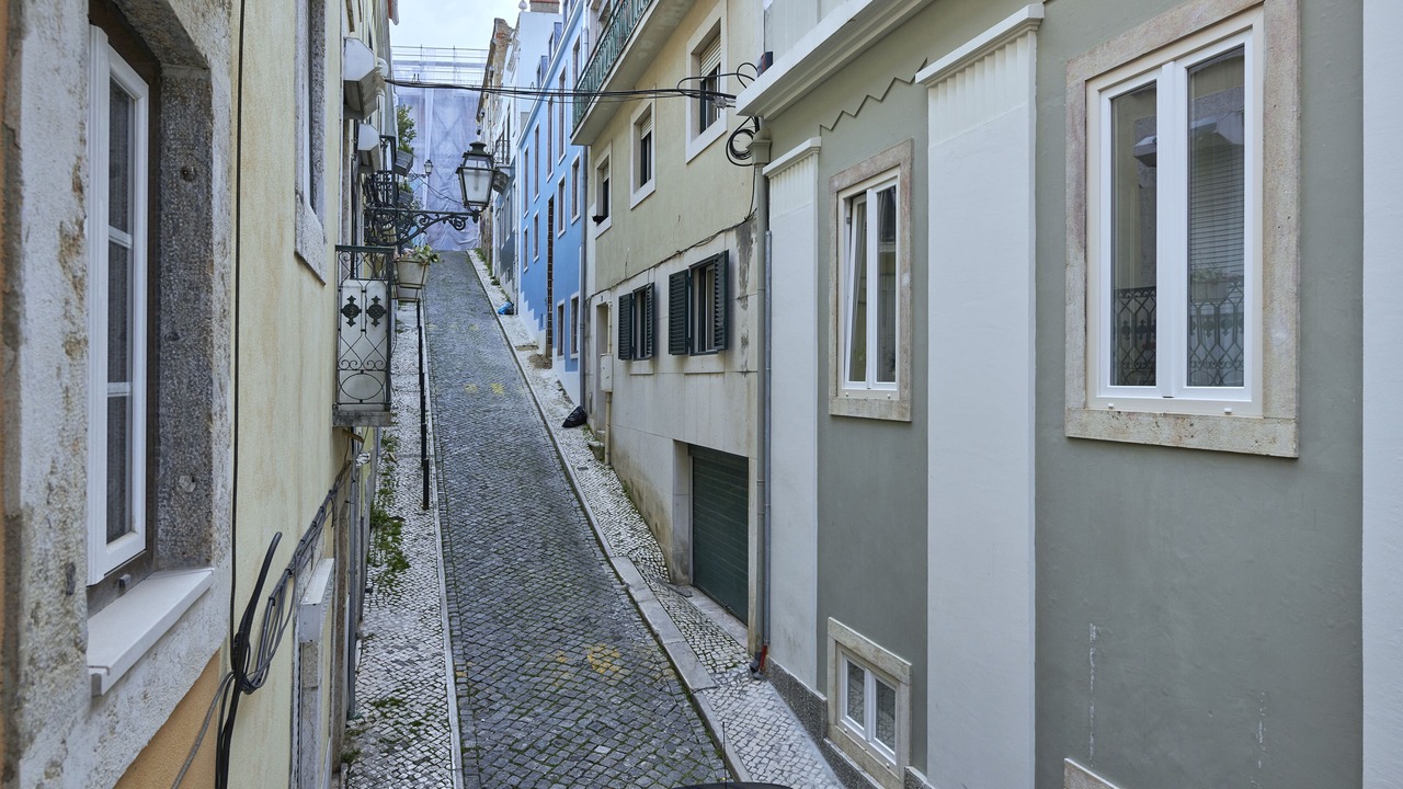 Photo of Bedroom in Lisbon Old Town