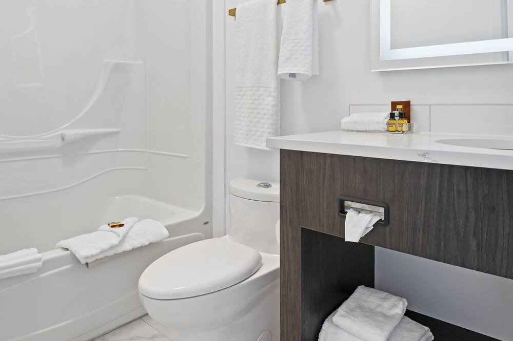 Photo of Bathroom in Trail