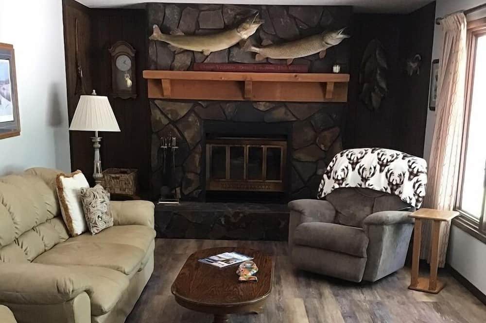 Photo of Livingroom in Otter Tail Township