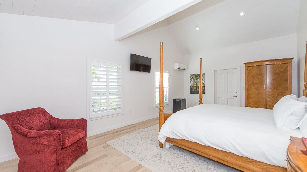 Photo of Bedroom in Uvalde