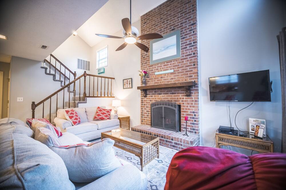 Photo of Livingroom in Ocean Grove