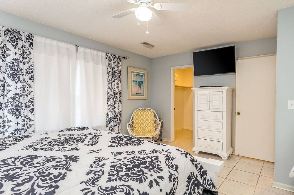 Photo of Bedroom in Ocean Grove