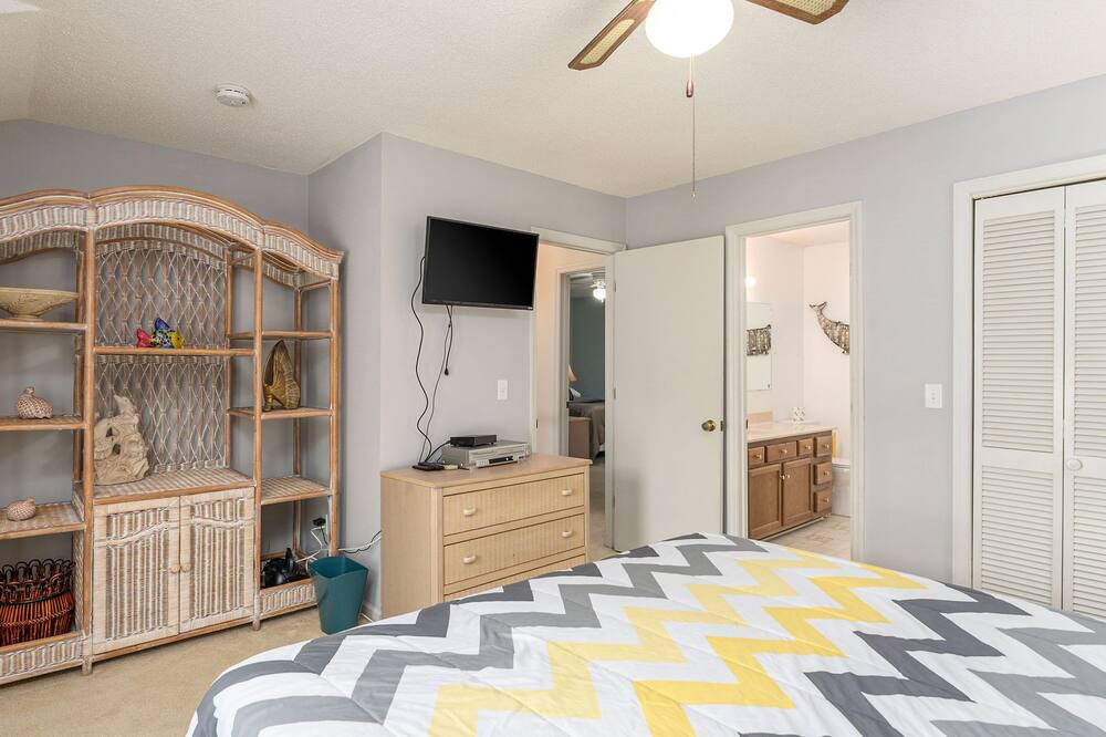 Photo of Bedroom in Ocean Grove