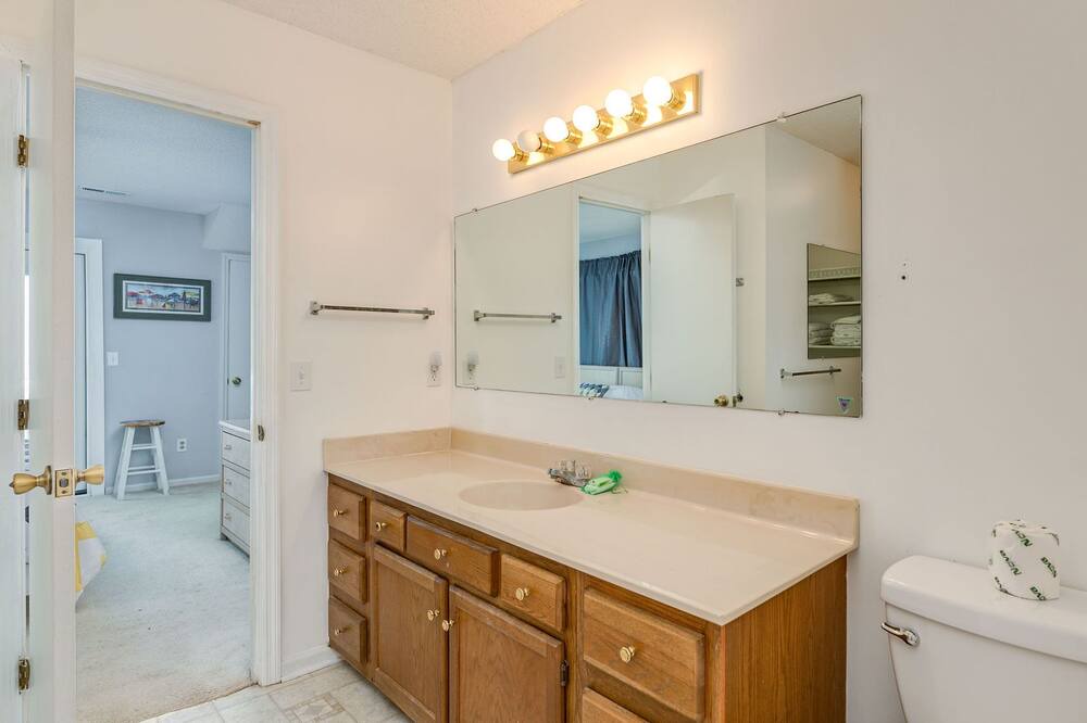 Photo of Bathroom in Ocean Grove