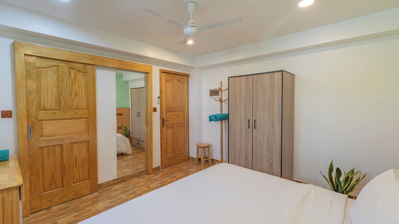 Photo of Bedroom in Omadhoo