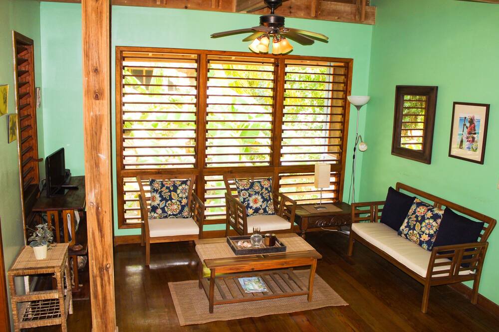 Photo of Livingroom in Palmetto Bay