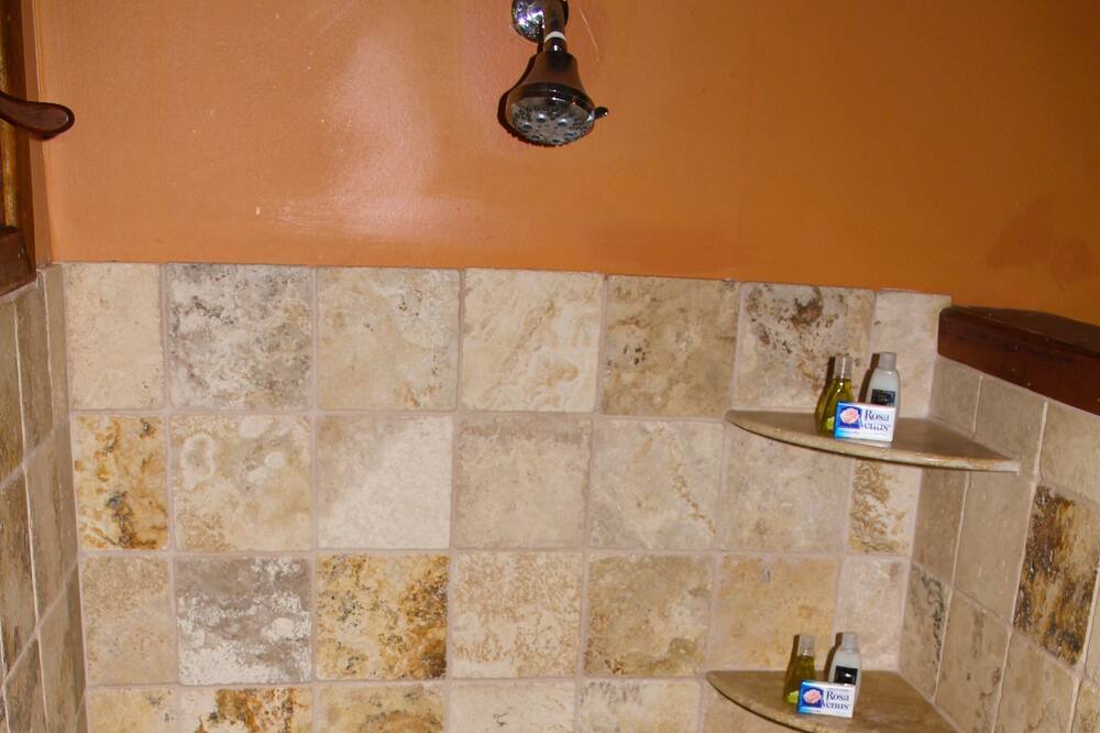 Photo of Bathroom in Palmetto Bay